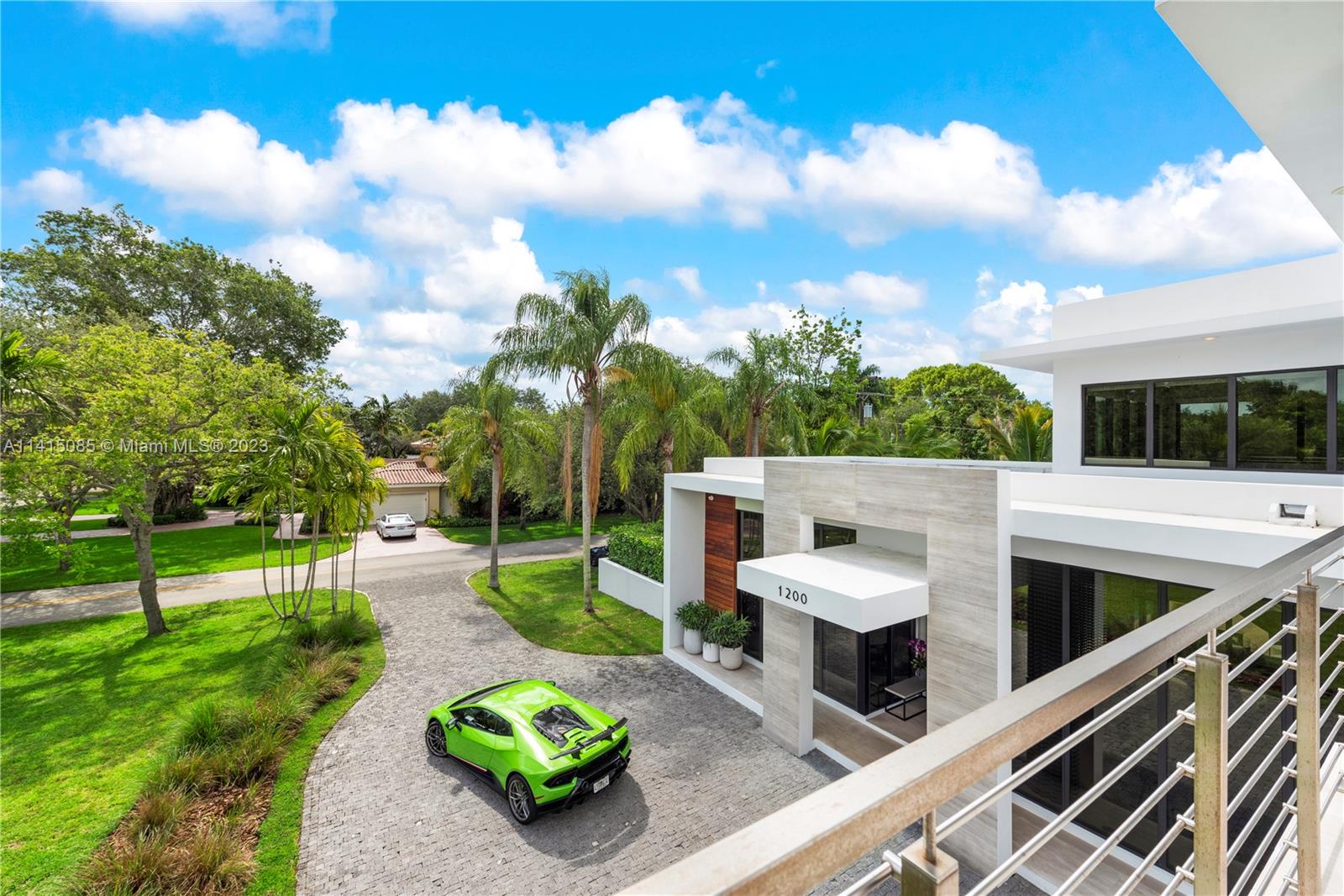 UNIVERSITY ESTATES - Residential