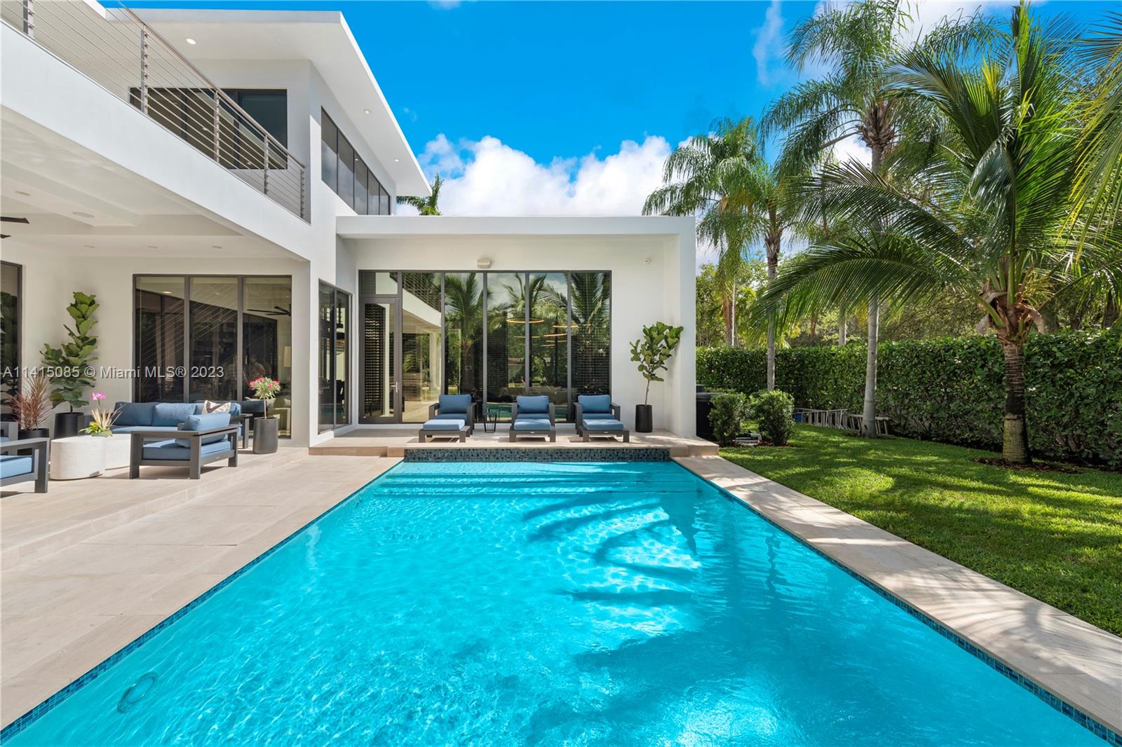 UNIVERSITY ESTATES - Residential