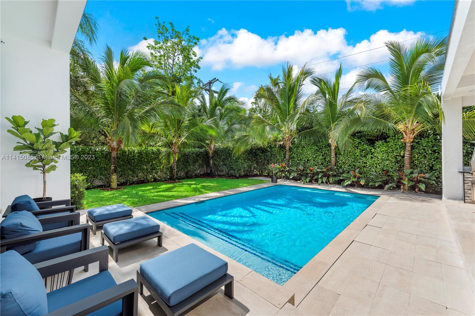 UNIVERSITY ESTATES - Residential