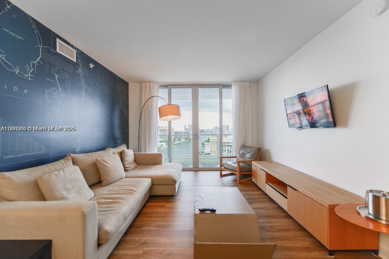BEACHWALK CONDOMINIUM - Residential