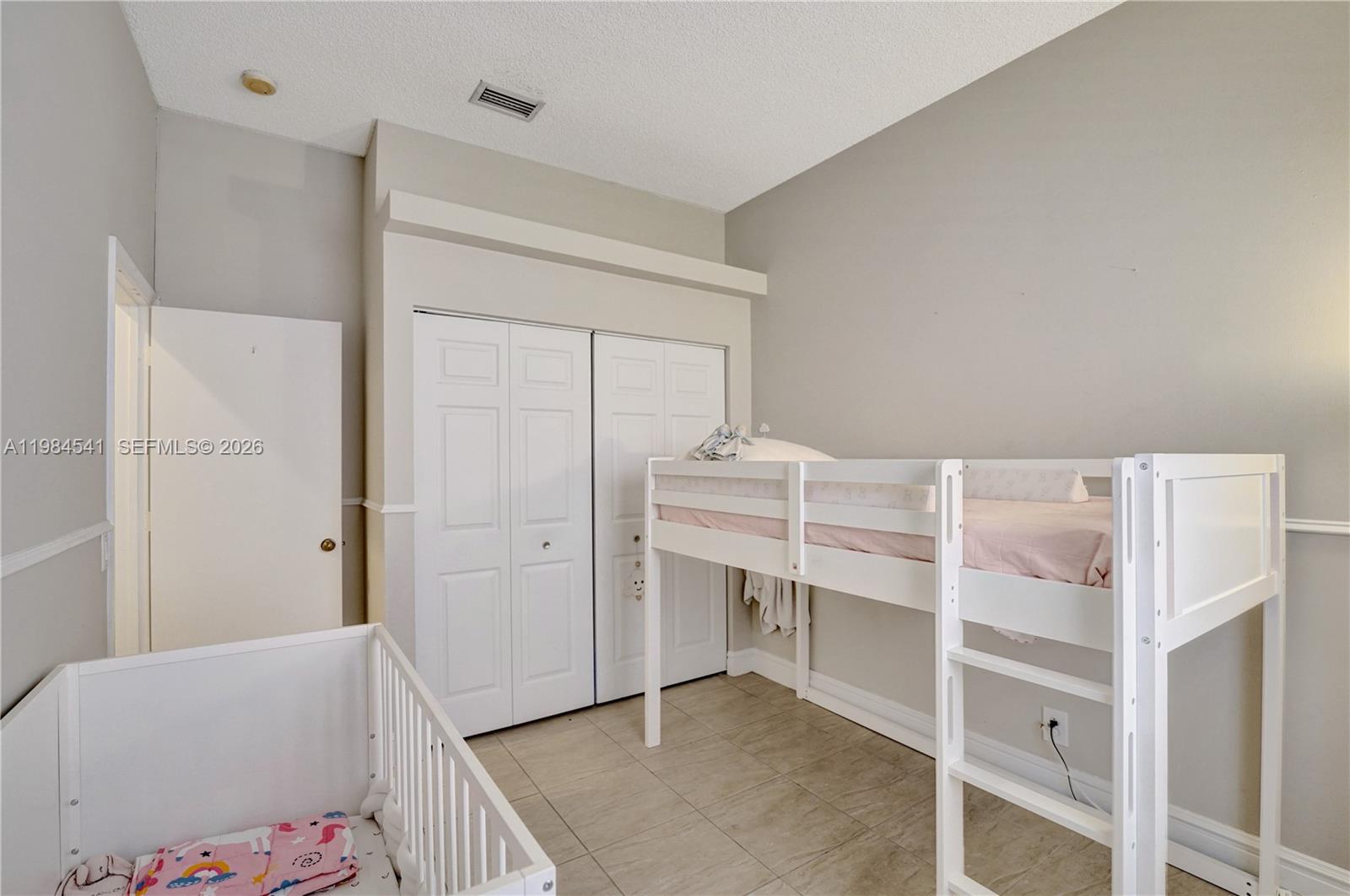 SECTOR 2-PARCELS 11 27 28 - Residential Lease