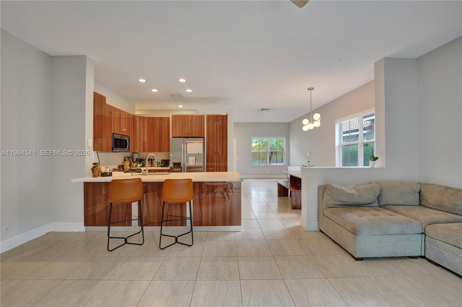 SECTOR 2-PARCELS 11 27 28 - Residential Lease