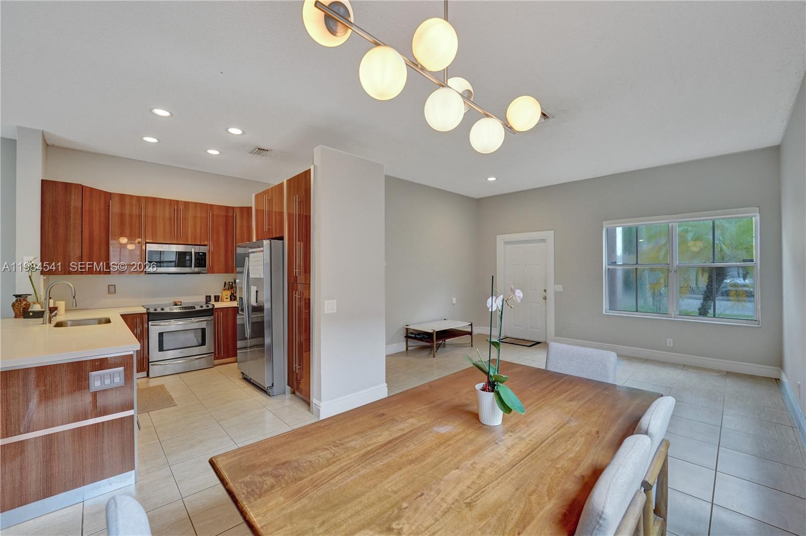 SECTOR 2-PARCELS 11 27 28 - Residential Lease