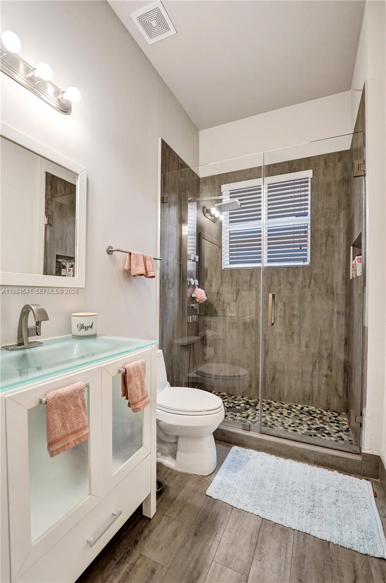 SECTOR 2-PARCELS 11 27 28 - Residential Lease