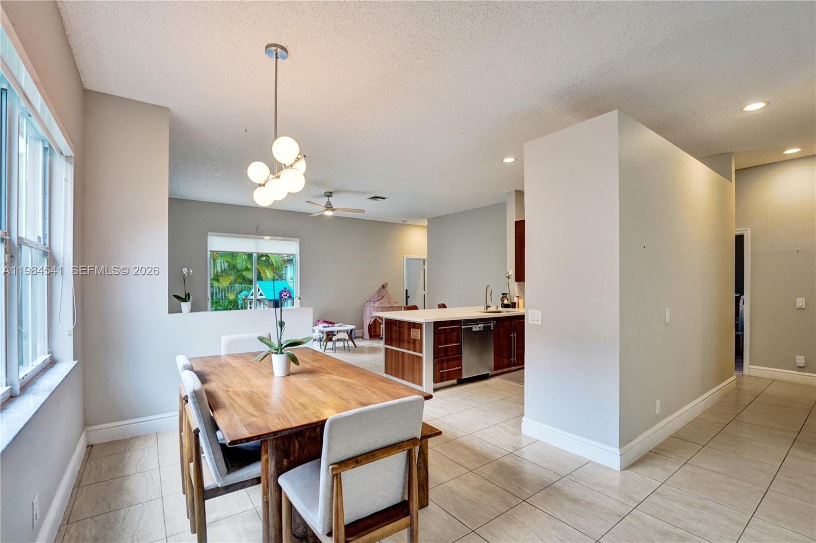 SECTOR 2-PARCELS 11 27 28 - Residential Lease