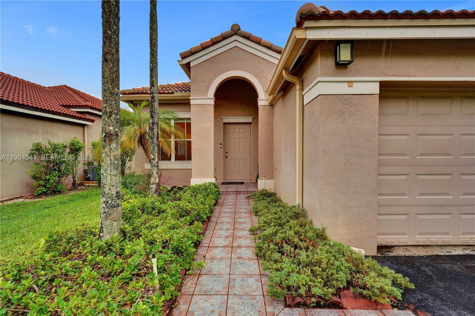 SECTOR 2-PARCELS 11 27 28 - Residential Lease