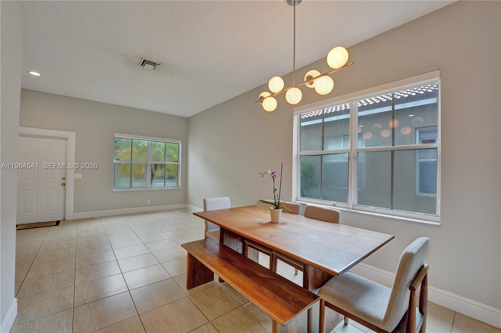 SECTOR 2-PARCELS 11 27 28 - Residential Lease