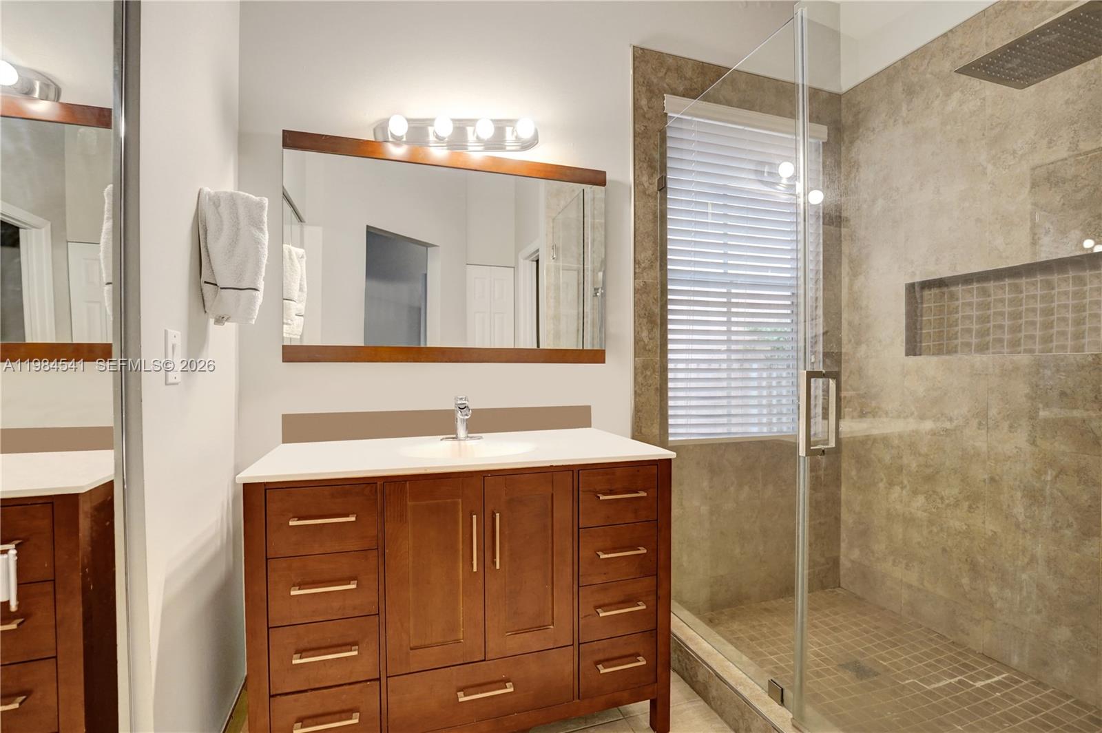 SECTOR 2-PARCELS 11 27 28 - Residential Lease