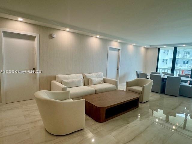 9801 Collins Ave 14E