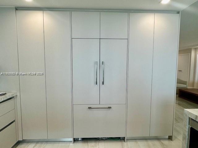 BALMORAL CONDO - Residential Lease