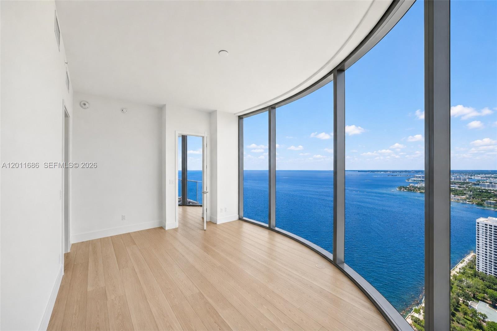UNA RESIDENCES CONDO - Residential Lease