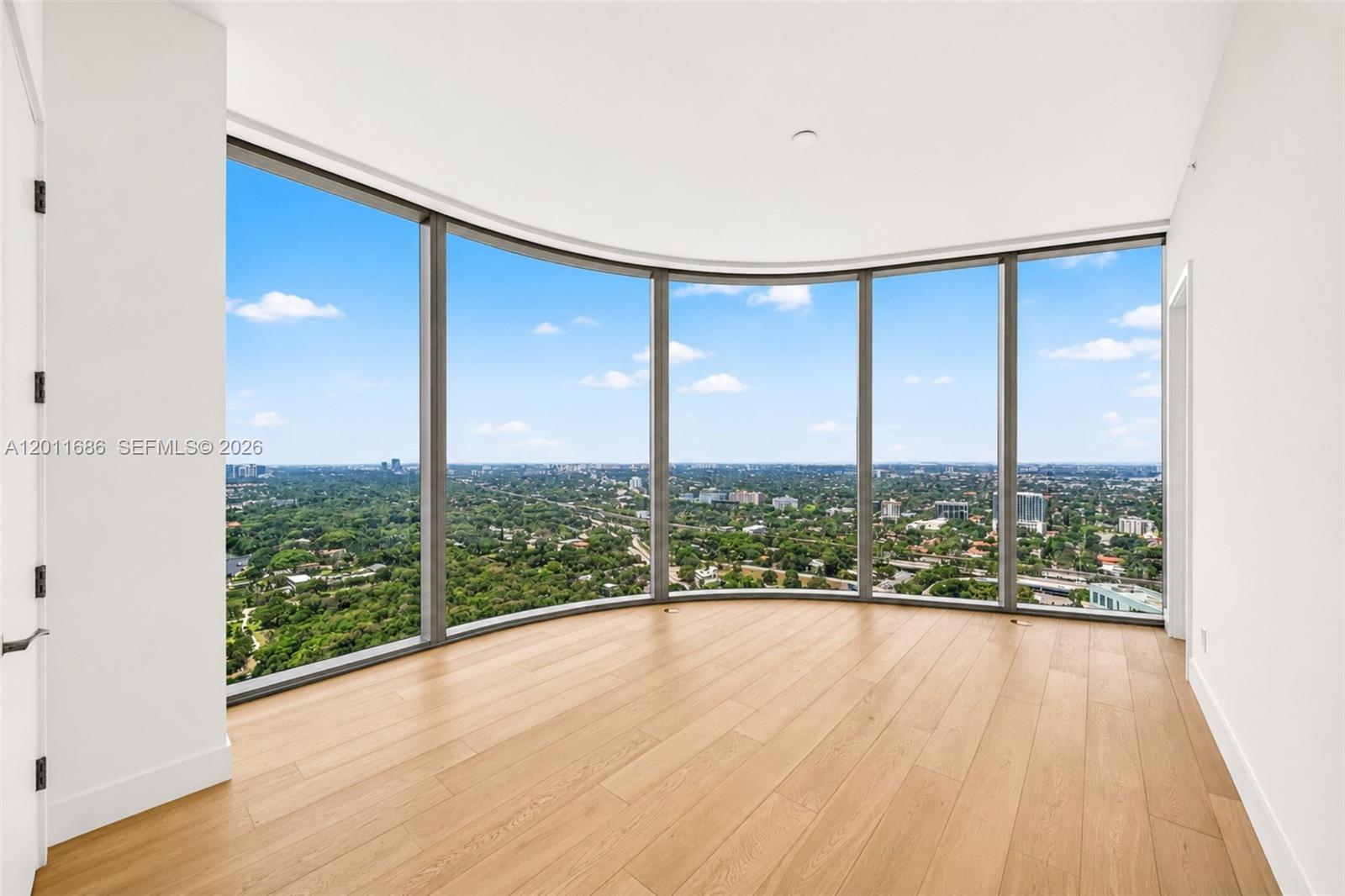 UNA RESIDENCES CONDO - Residential Lease
