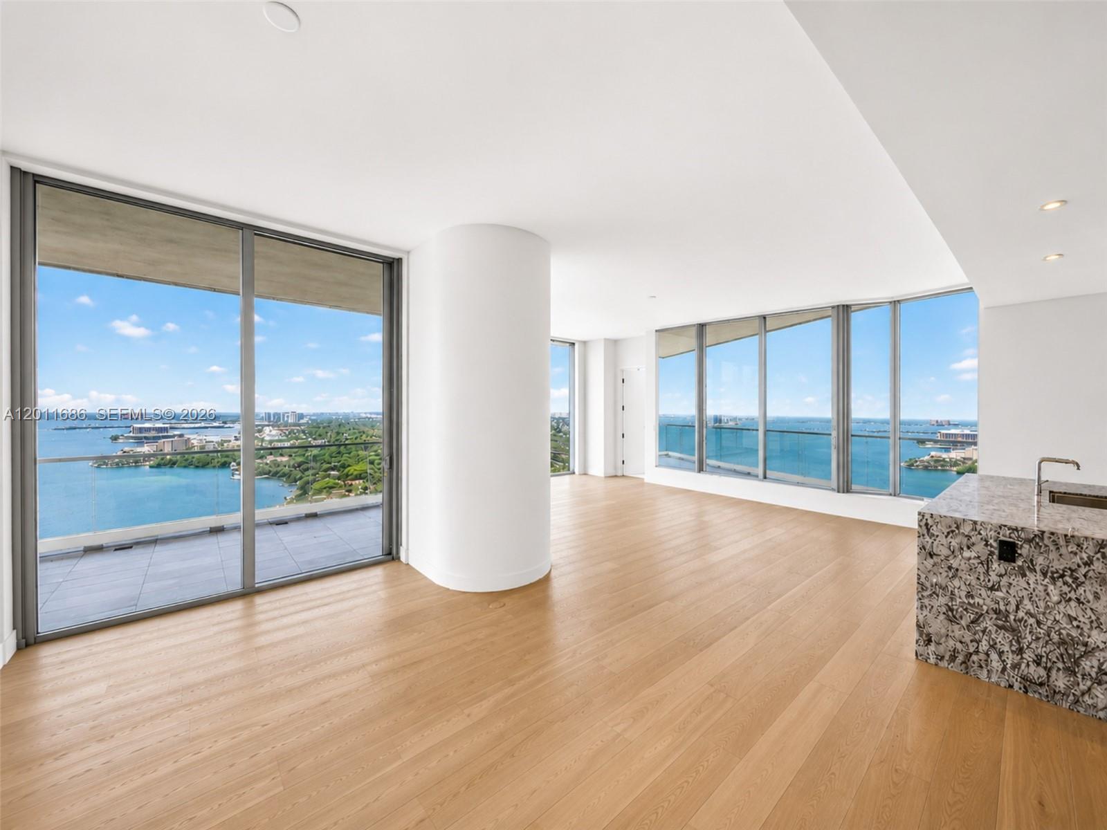 UNA RESIDENCES CONDO - Residential Lease
