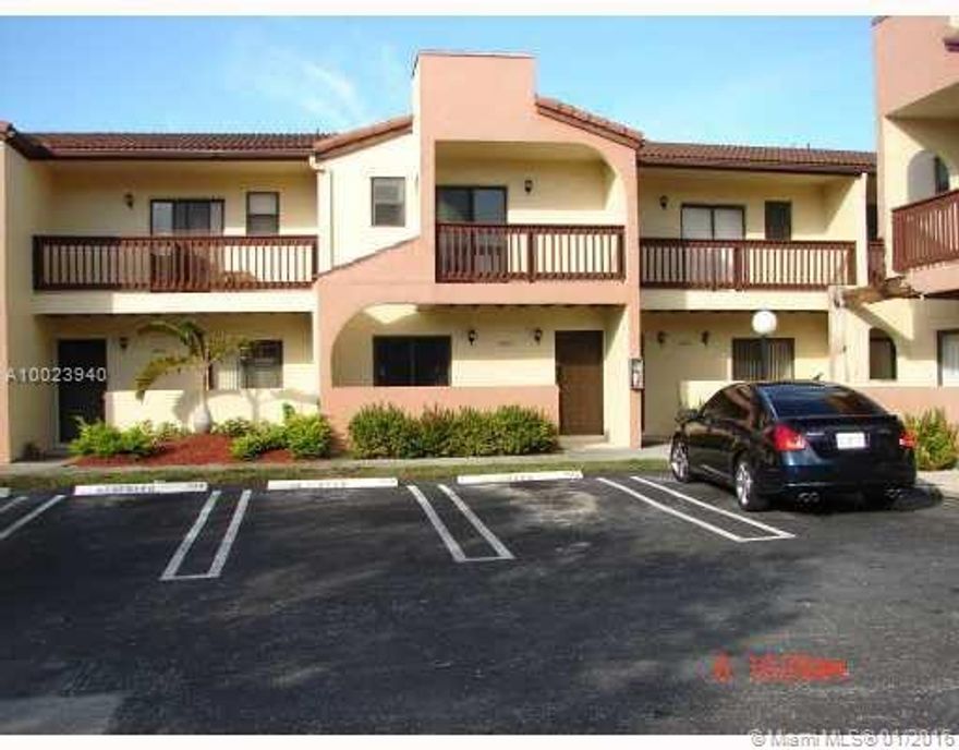 Investors only. Great price for  2 bedroom 2,5 bathroom townhouse.Fully Renovated new porcelain and laminate floors. New appliances, freshly painted. Close to  shopping and restaurants.  Leased for $1300 until .  Please, submit an offer and proof of funds to get a showing.   Tenant occupied.