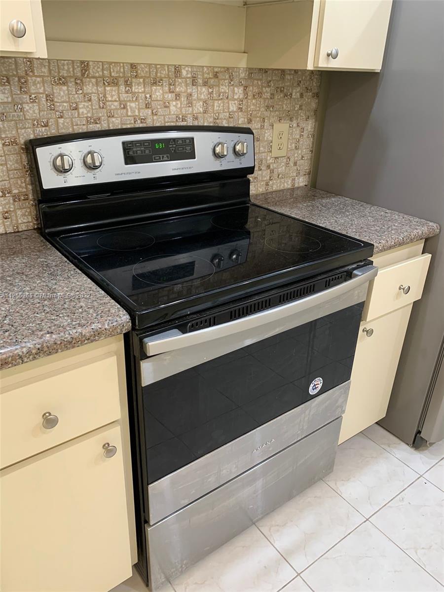 IVANHOE WEST AT CENTURY V - Residential Lease