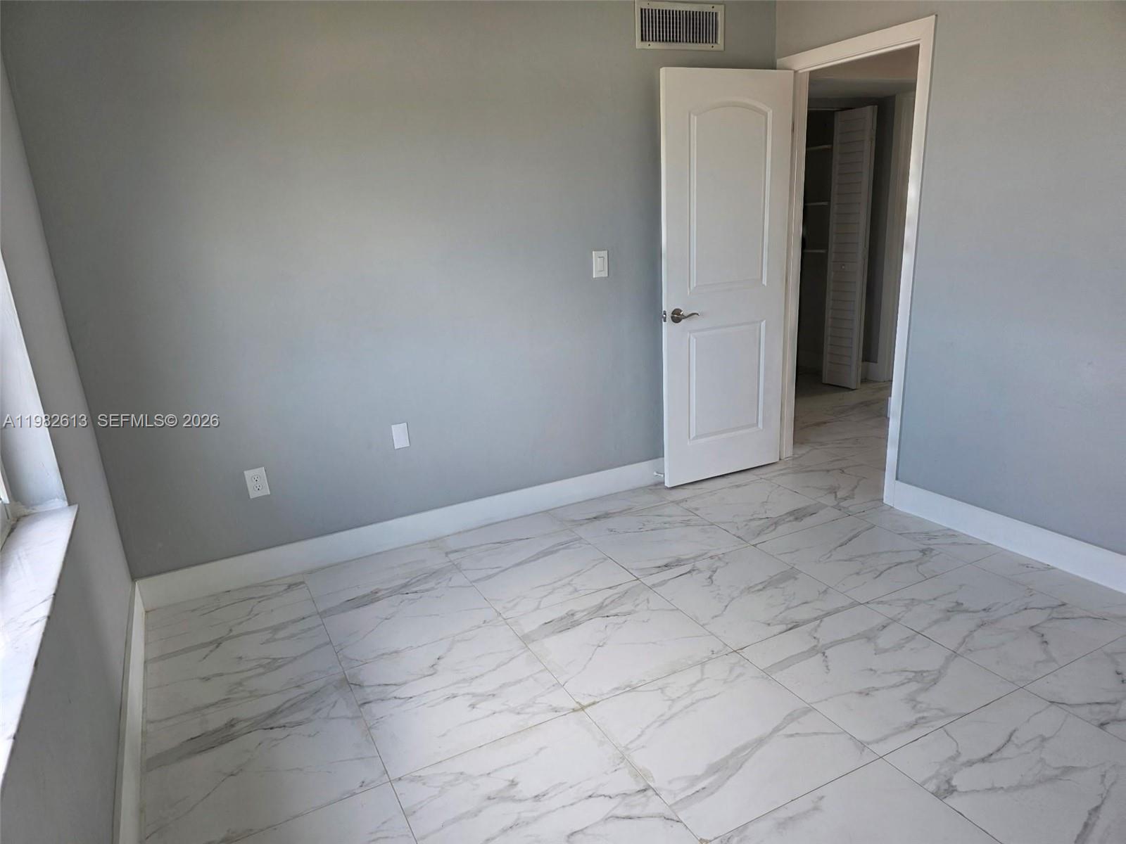 KINGS CASTLE CONDO - Residential