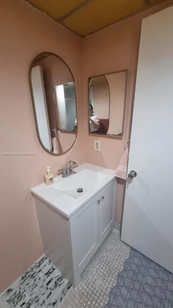 KINGS POINT PIEDMONT CONDO - Residential Lease