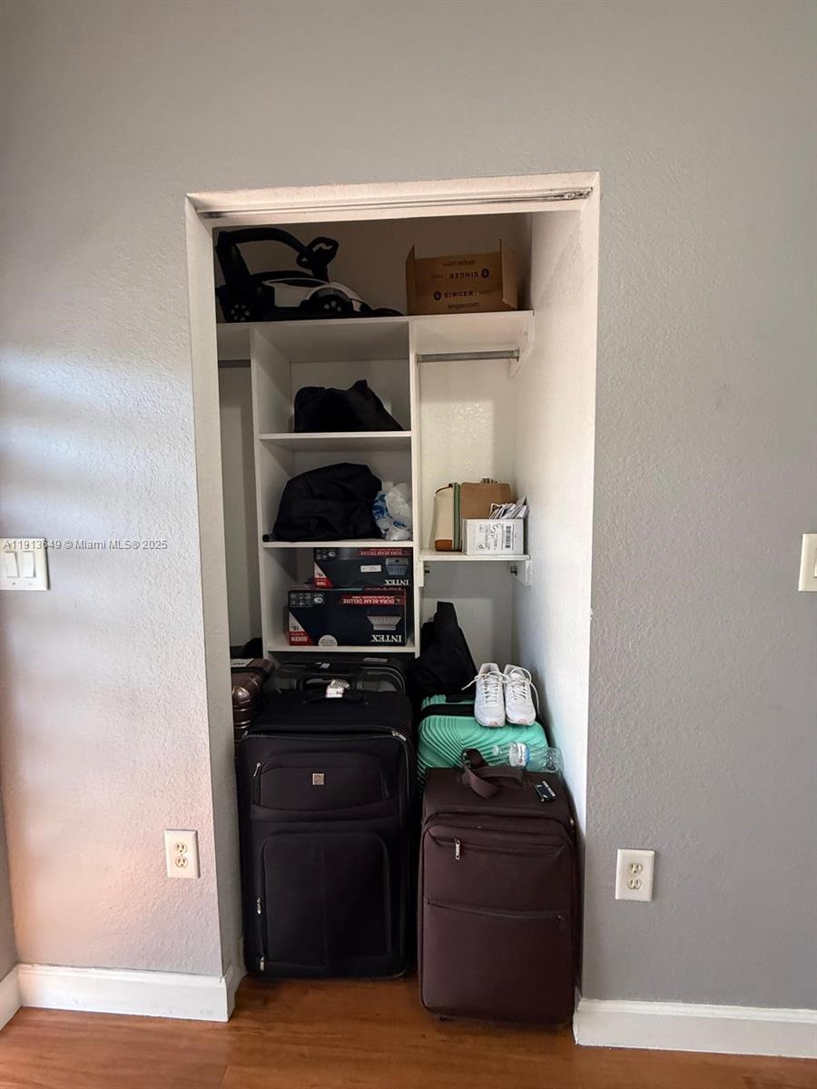 FERNANDOS PLACE - Residential Lease