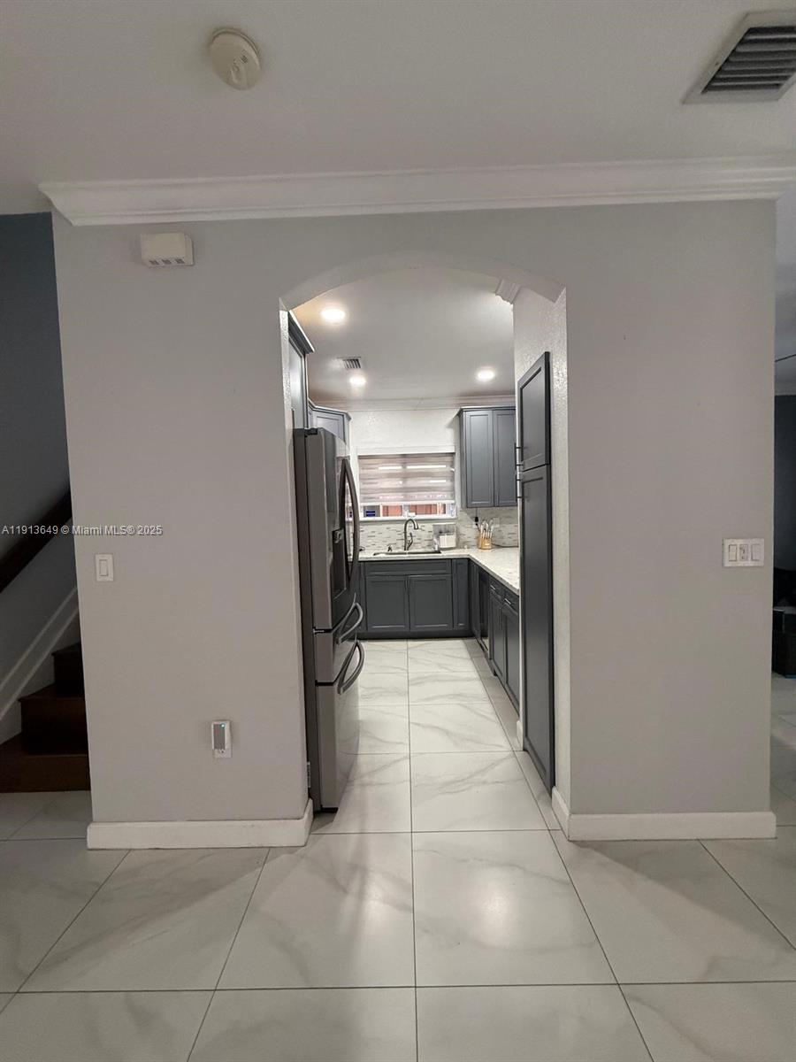 FERNANDOS PLACE - Residential Lease