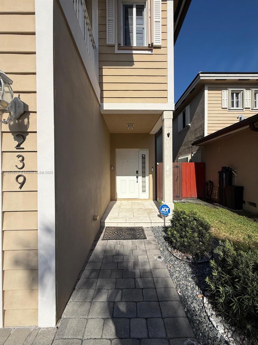 FERNANDOS PLACE - Residential Lease