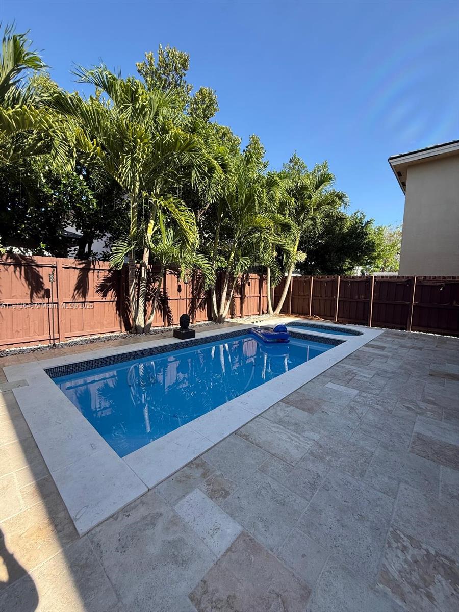 FERNANDOS PLACE - Residential Lease