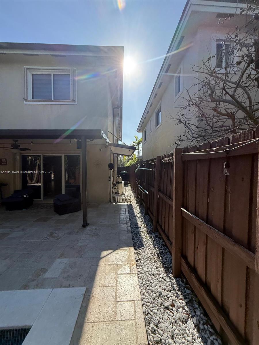 FERNANDOS PLACE - Residential Lease