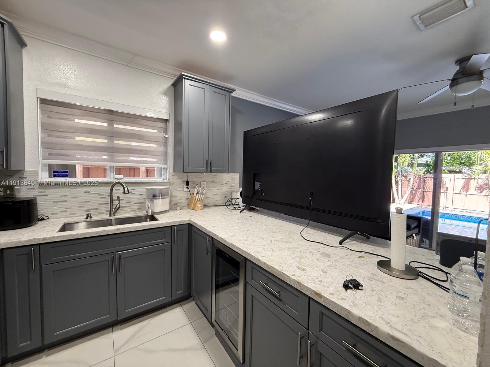 FERNANDOS PLACE - Residential Lease