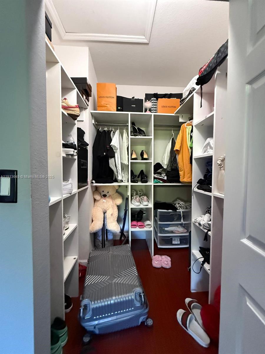 FERNANDOS PLACE - Residential Lease