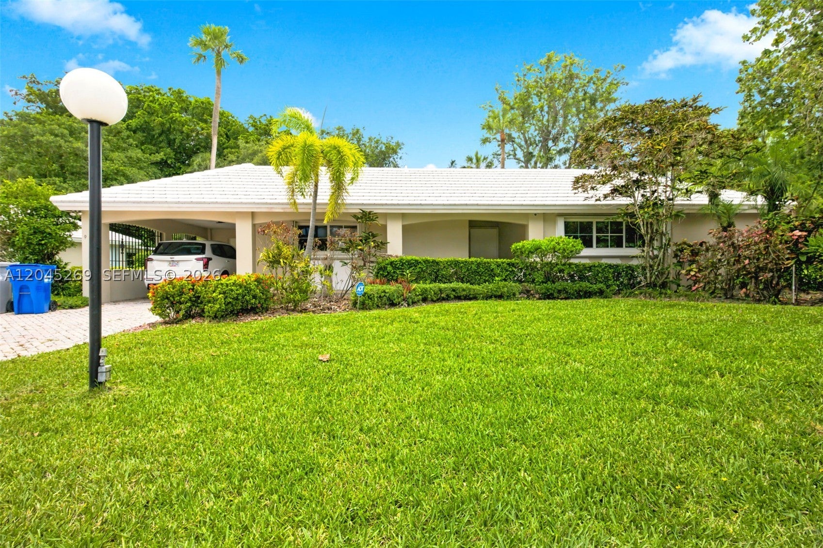908 Cypress Ter