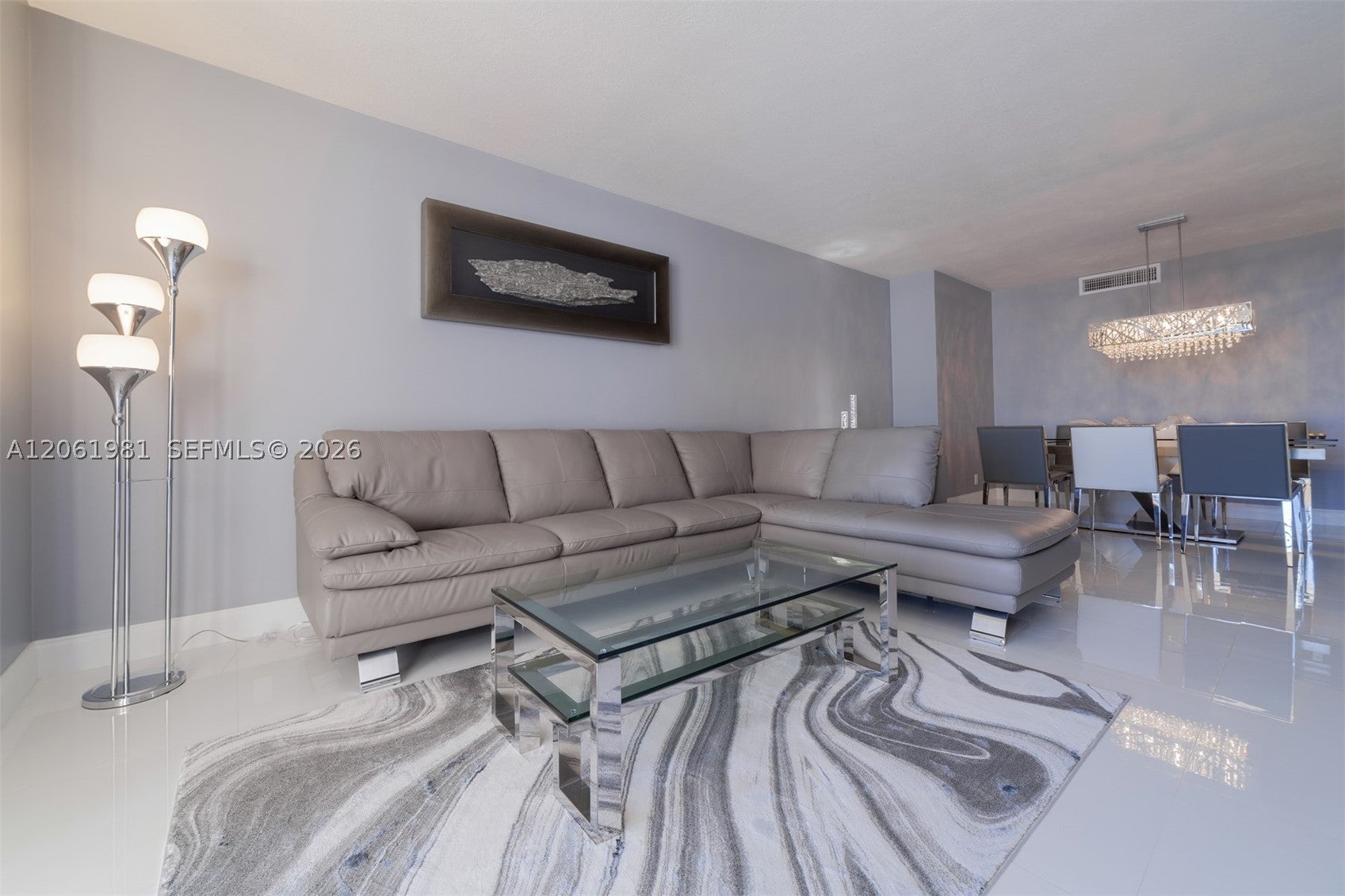 2500 Parkview Dr 1117