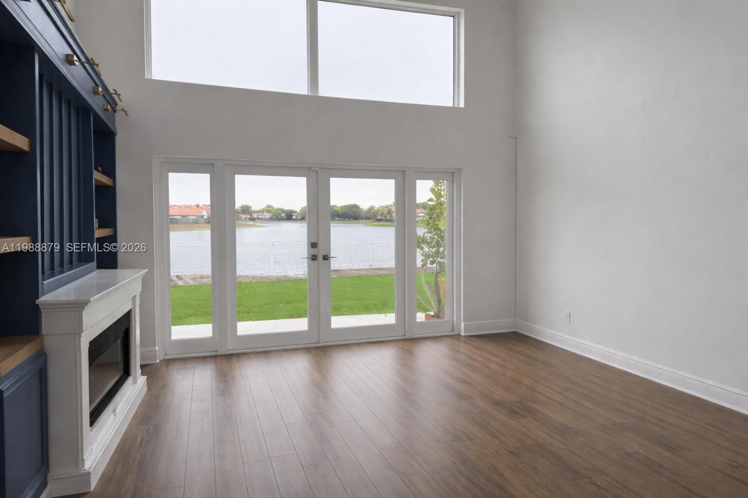 LAKES OF THE MEADOW-MEADO - Residential