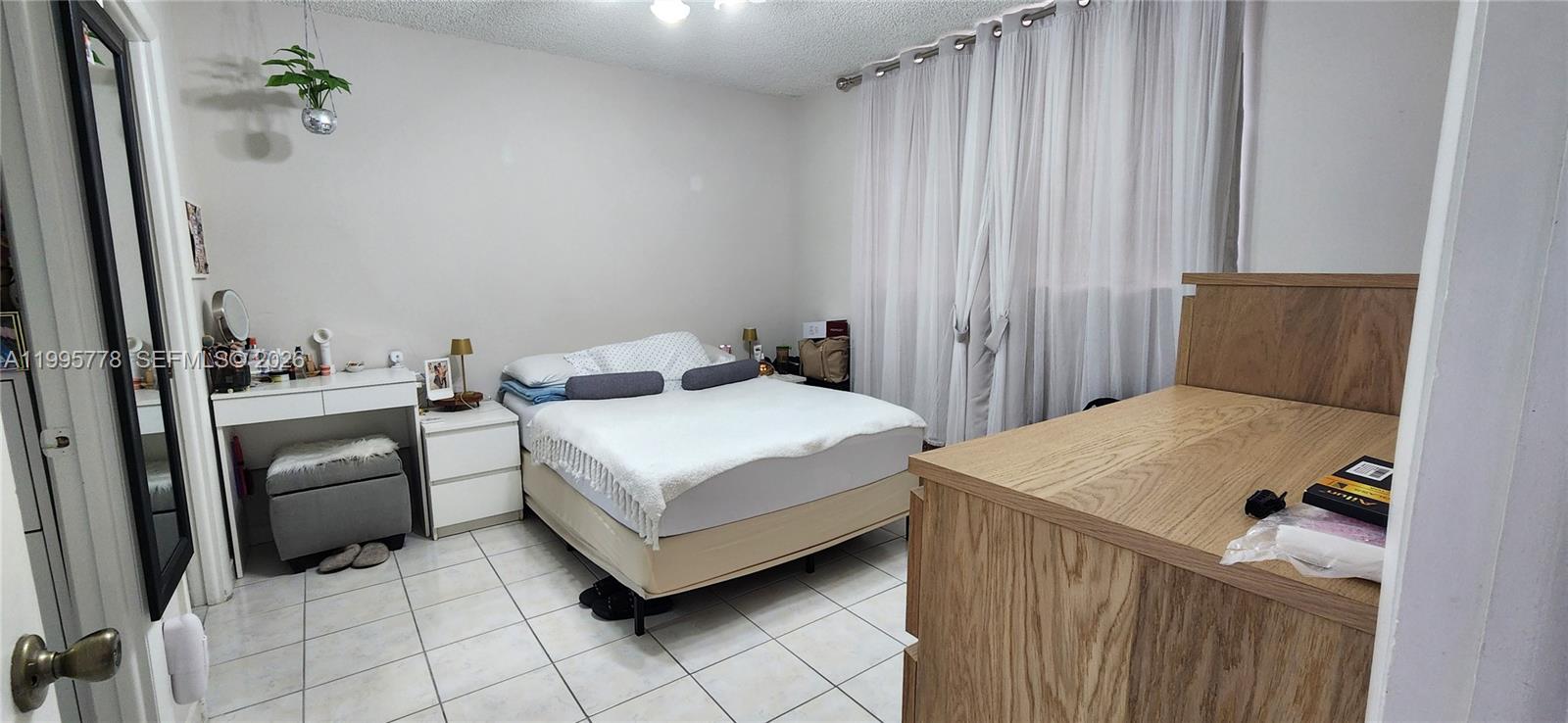 5050 CONDO - Residential Lease