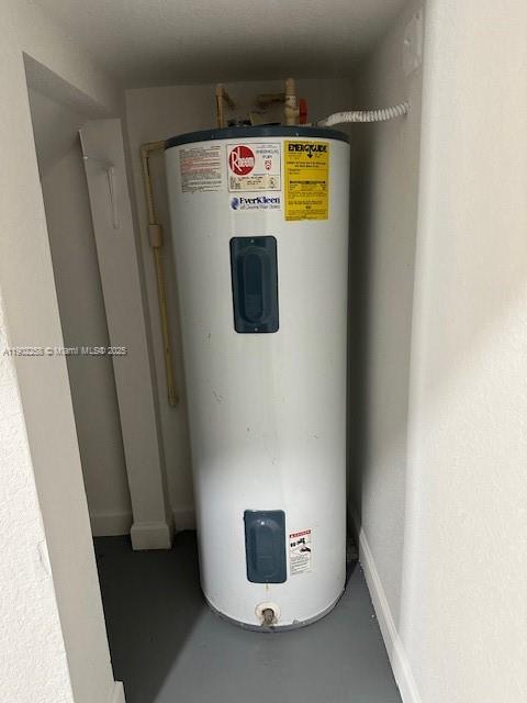 COURTS AT TUSCANY - Residential