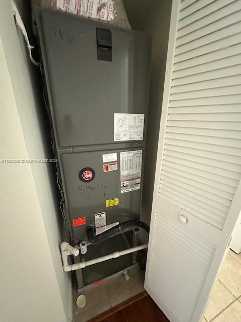 COURTS AT TUSCANY - Residential