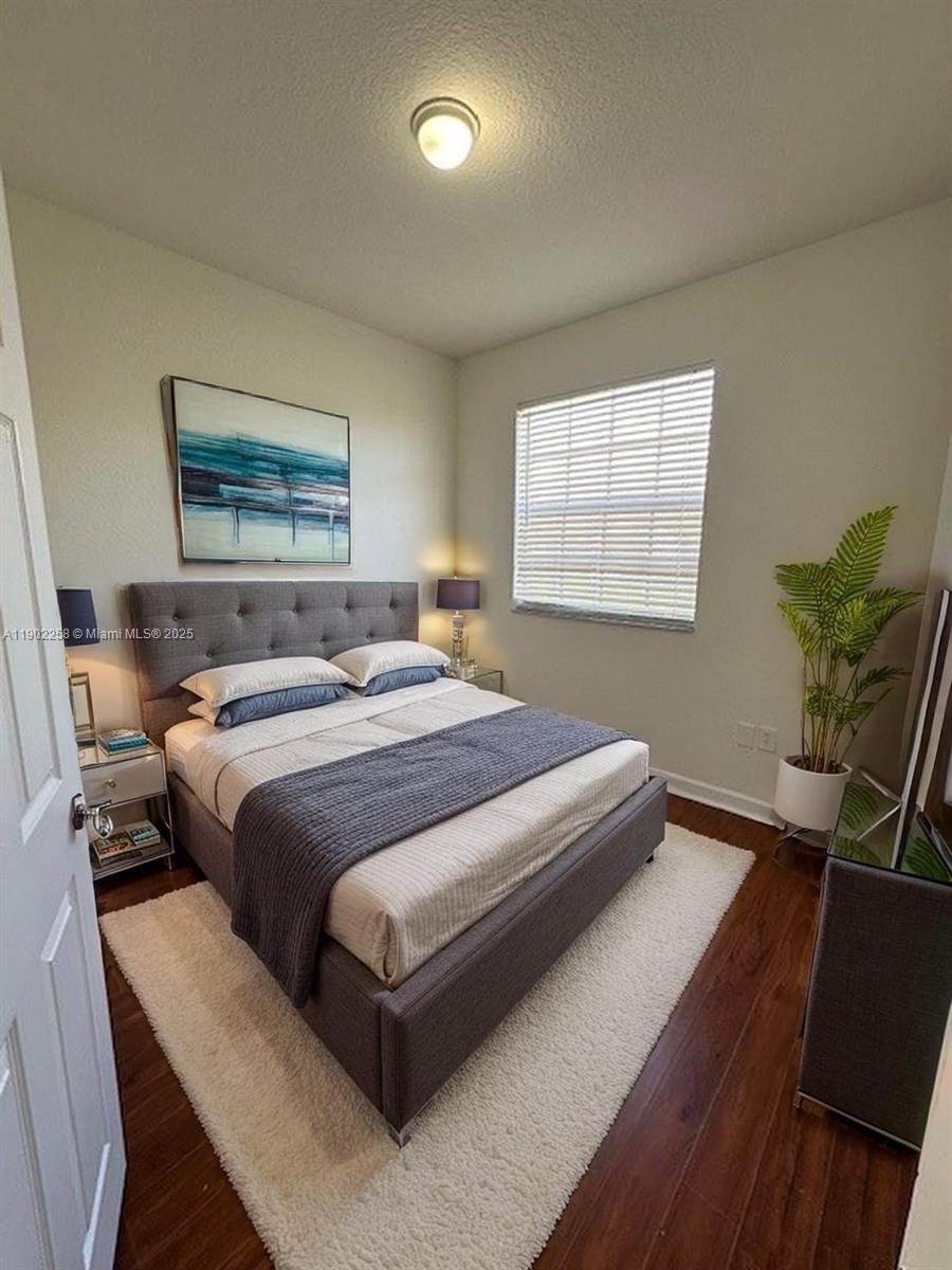 COURTS AT TUSCANY - Residential