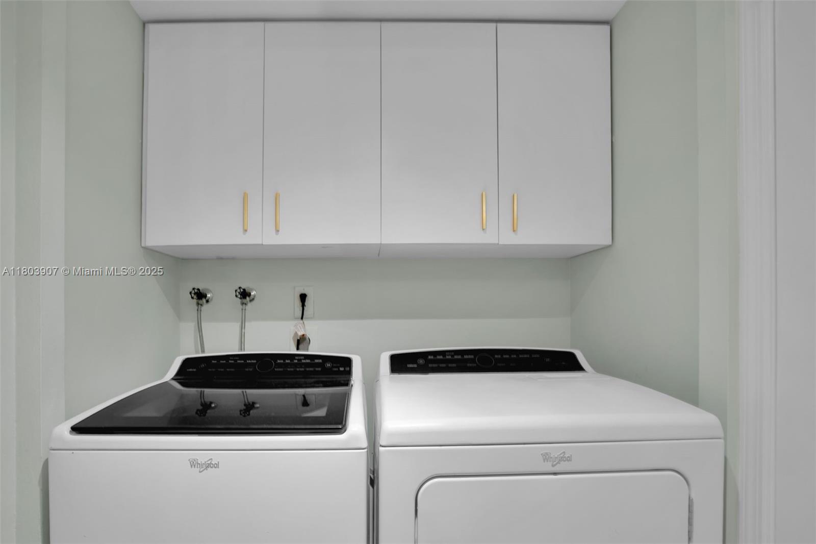 MYSTIC POINTE TOWER 500 C - Residential