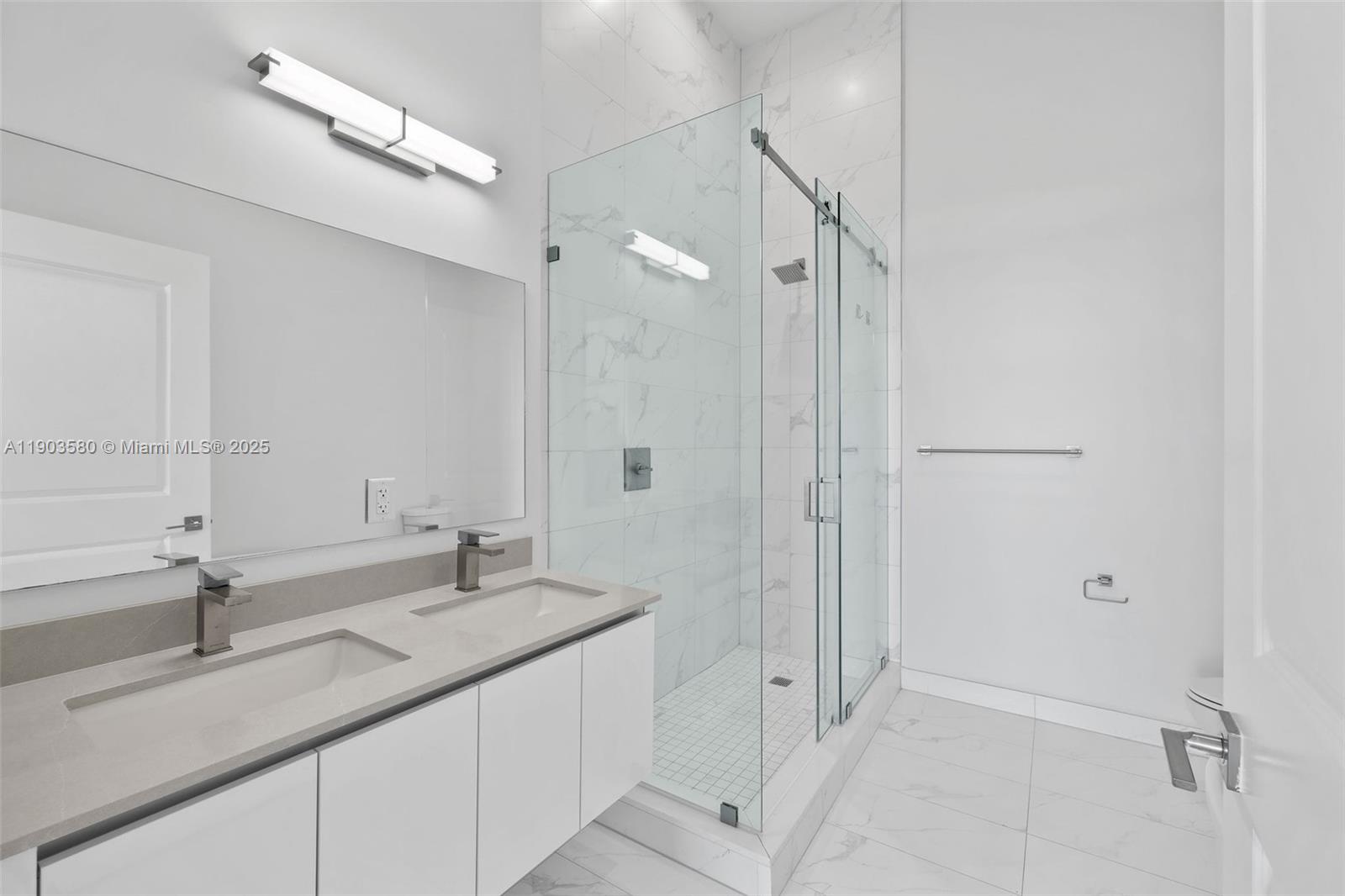 Slate Hallandale - Residential Lease