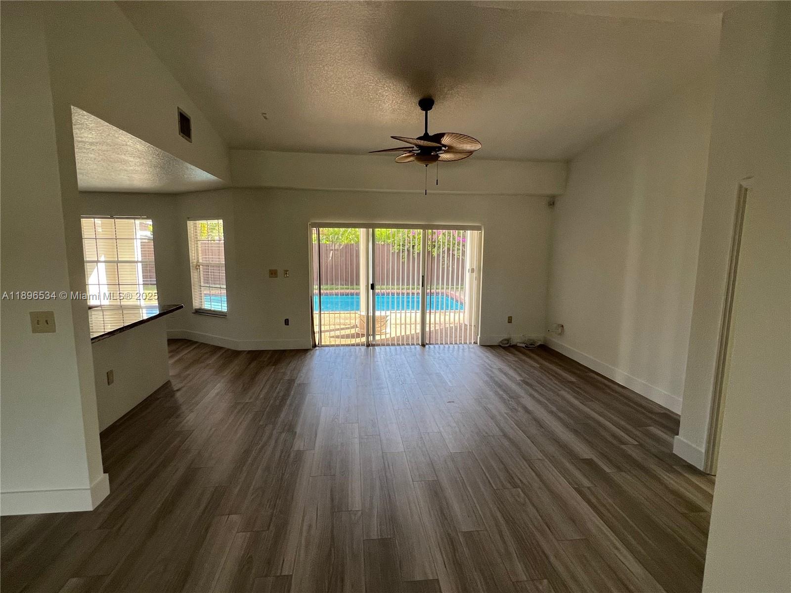 KESSLER GROVE SEC 3 - Residential Lease