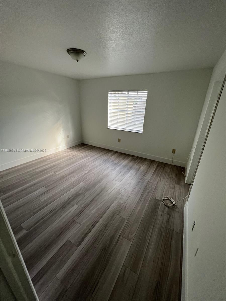 KESSLER GROVE SEC 3 - Residential Lease