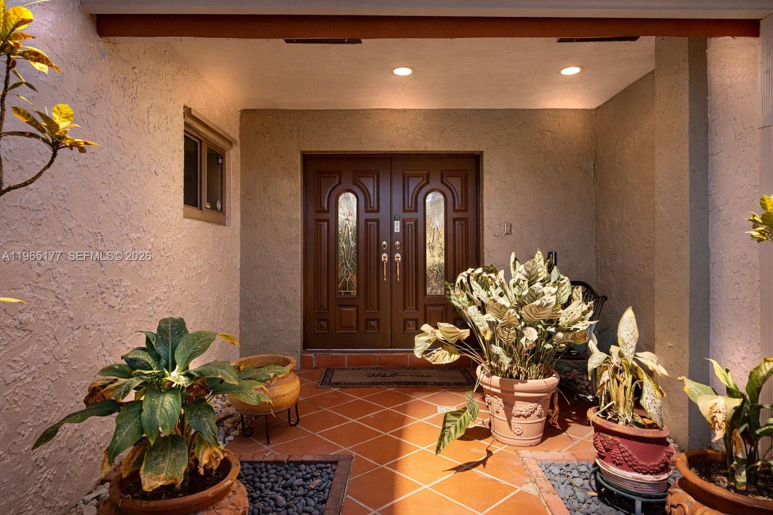 KENDALE COUNTRY CLUB ESTS - Residential