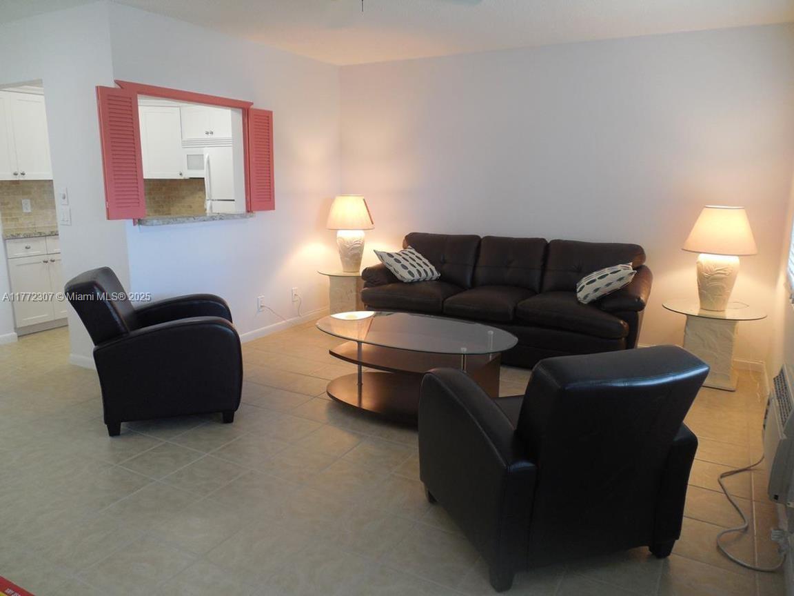 Rental Property at 474 Tilford V 474, Deerfield Beach, Broward County, Florida - Bedrooms: 1 
Bathrooms: 2  - $1,550 MO.