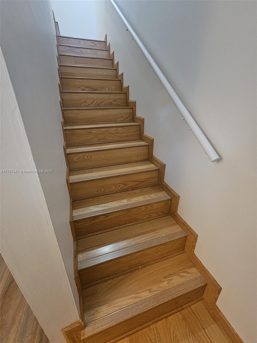 TARACOMA TOWNHOMES CONDO - Residential