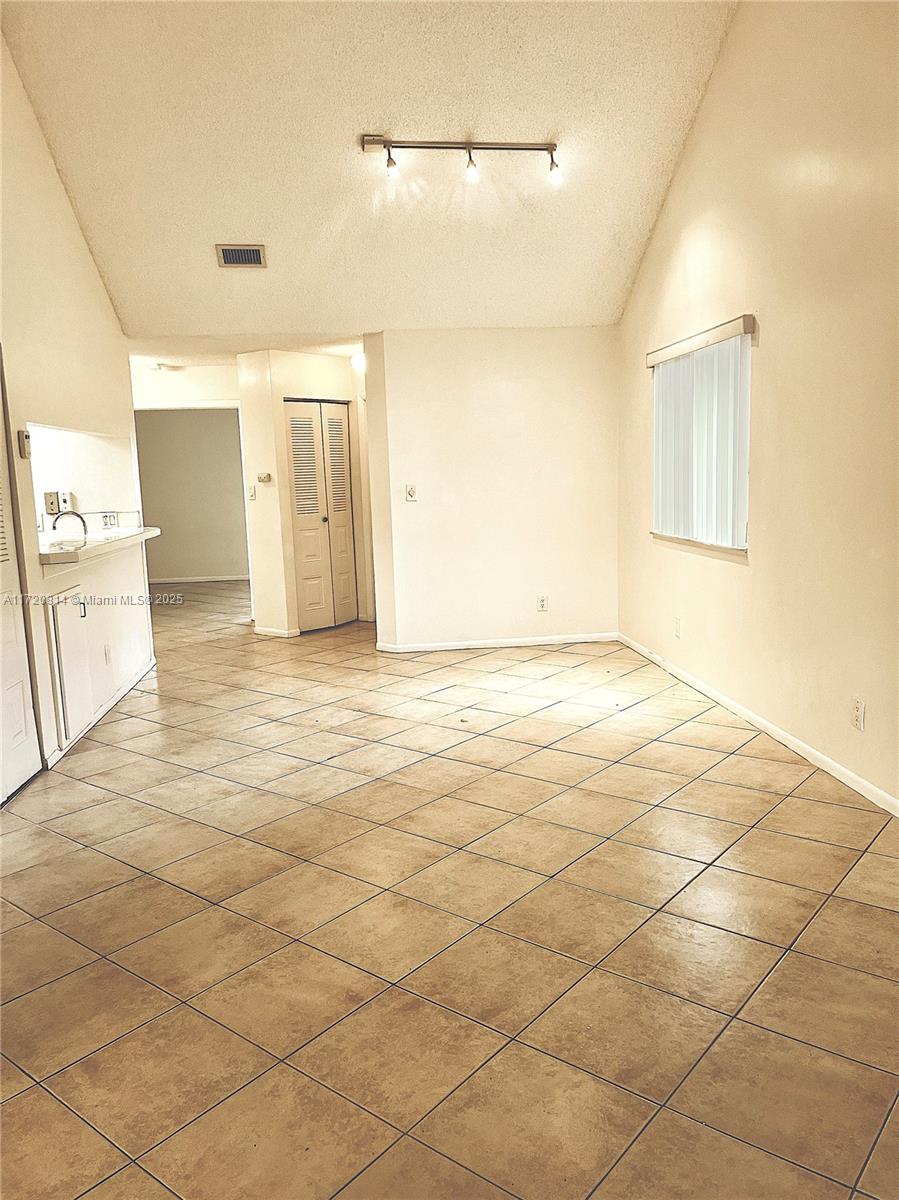 NAPOLI GARDENS AT CORAL S - Residential