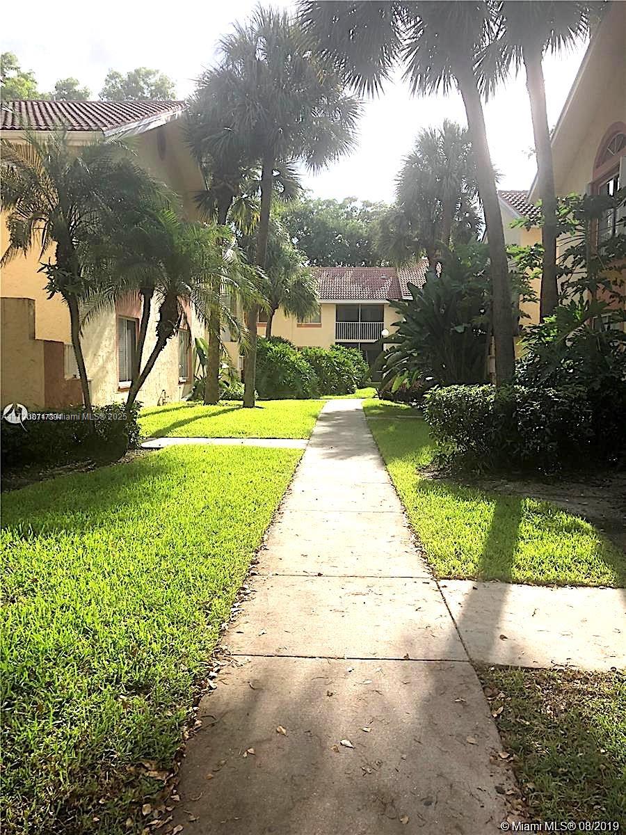 NAPOLI GARDENS AT CORAL S - Residential