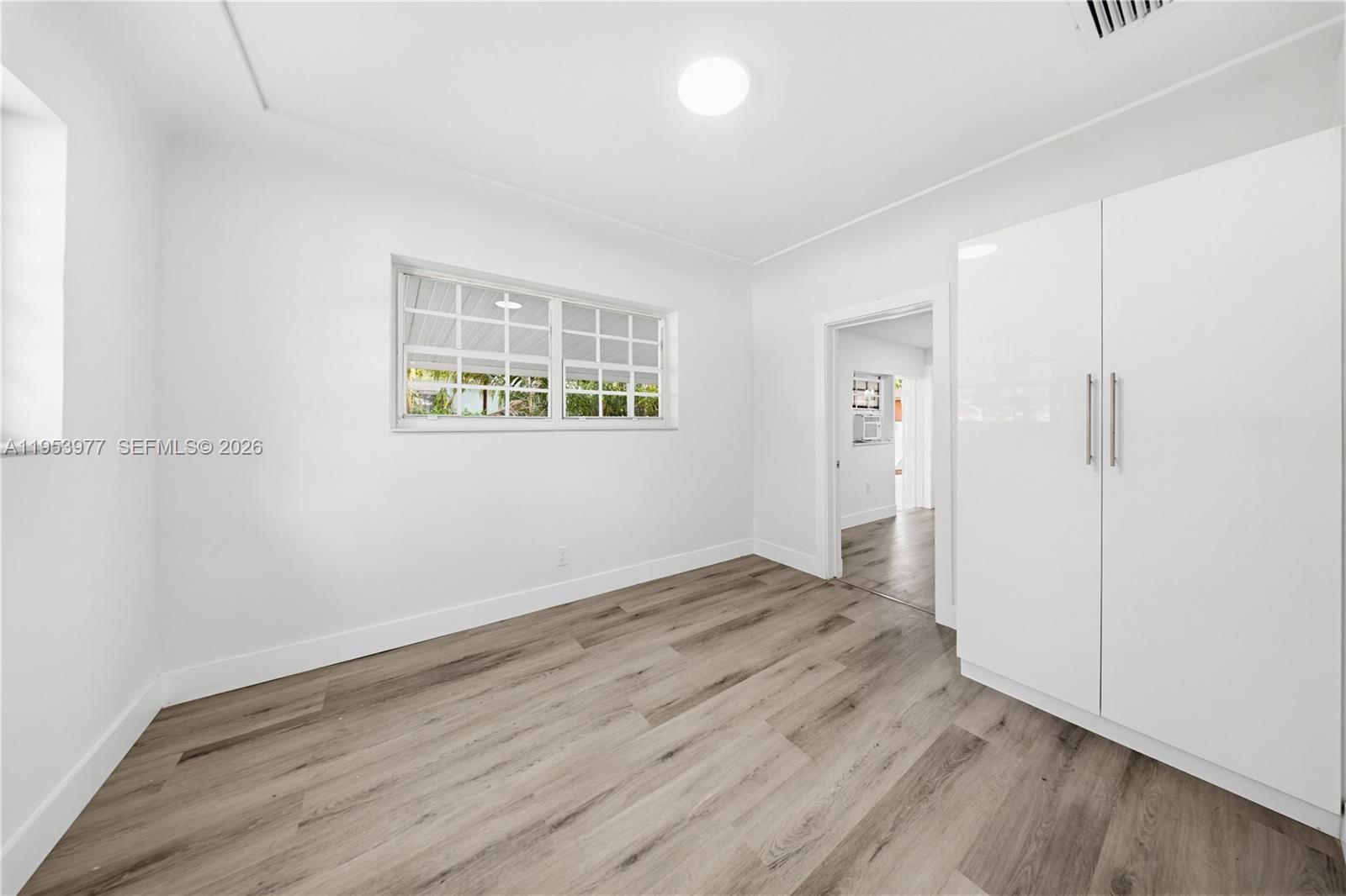 BLOOMFIELD HILLS - Residential