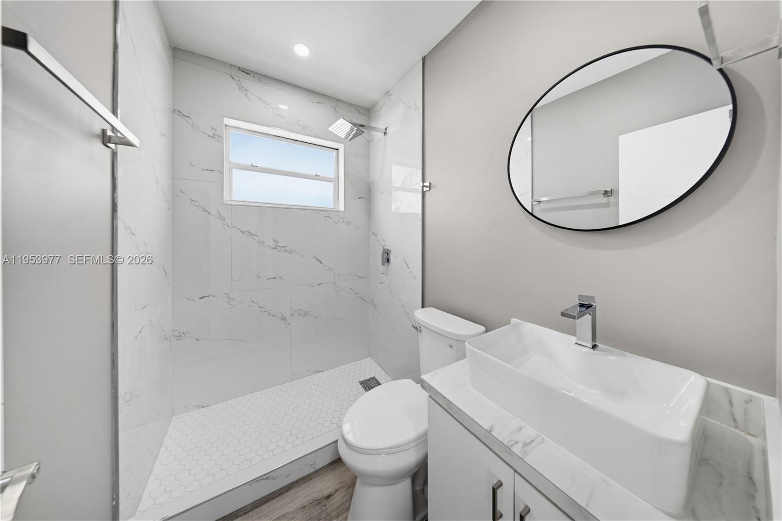 BLOOMFIELD HILLS - Residential