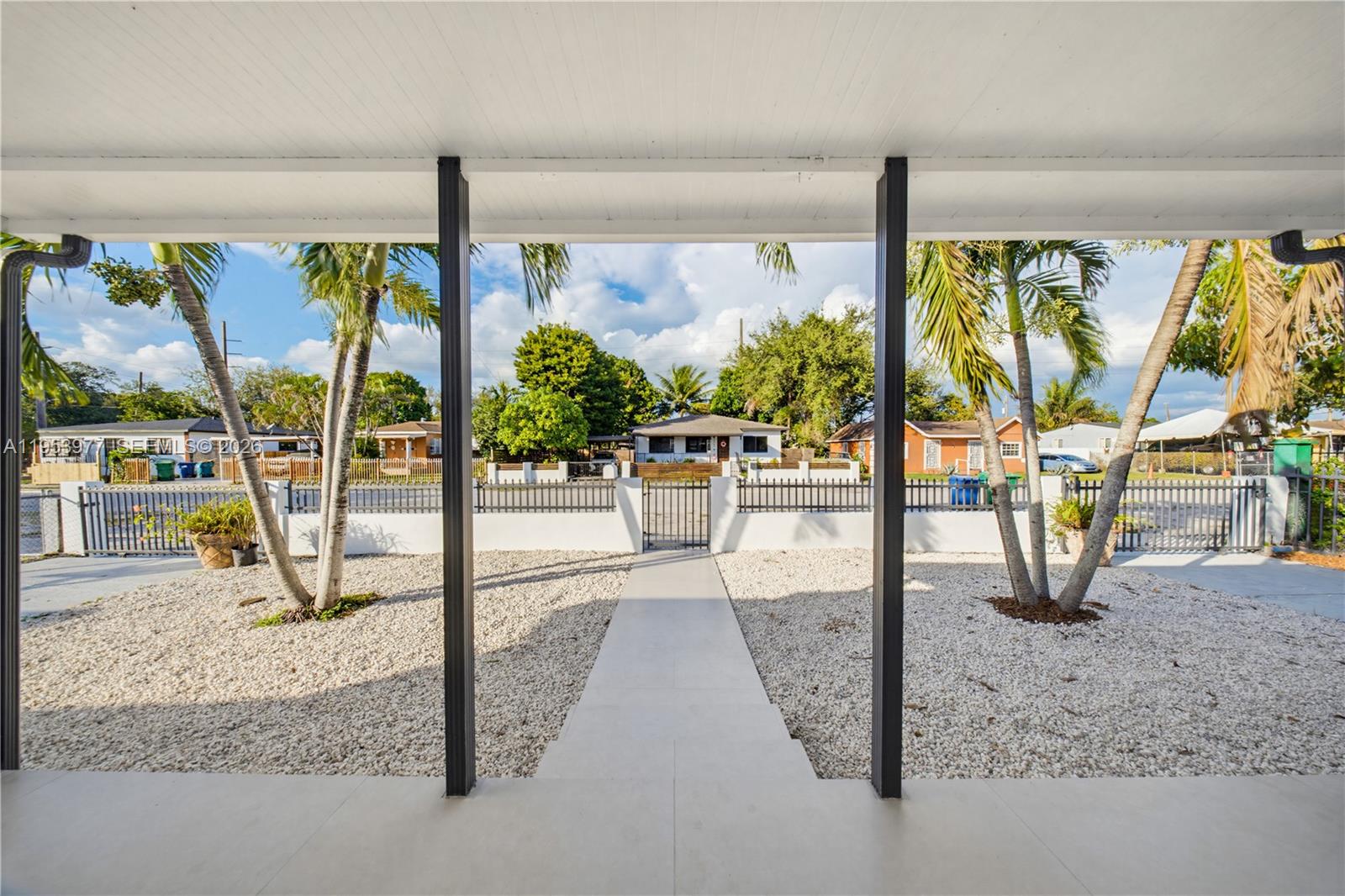 BLOOMFIELD HILLS - Residential