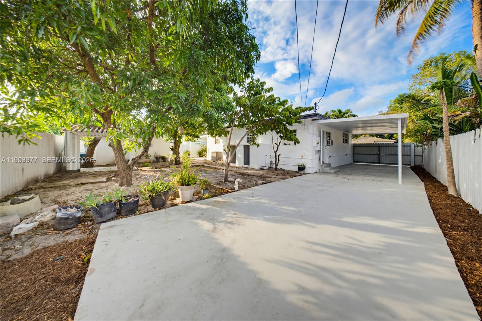 BLOOMFIELD HILLS - Residential