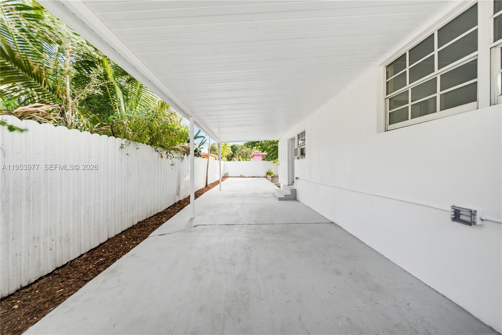 BLOOMFIELD HILLS - Residential