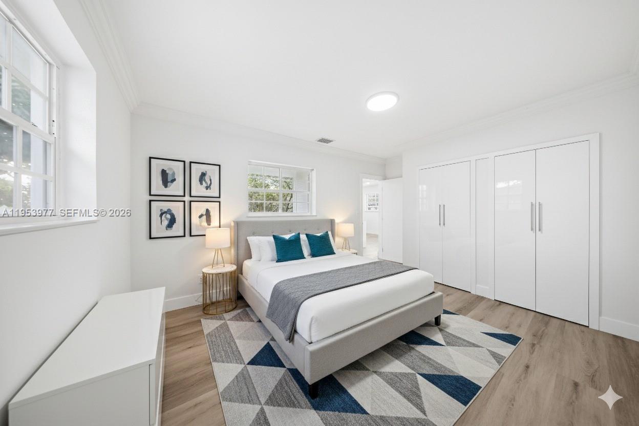 BLOOMFIELD HILLS - Residential